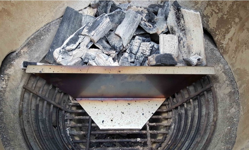 Kick Ash Basket Divider Large BBQ Green Egg Store